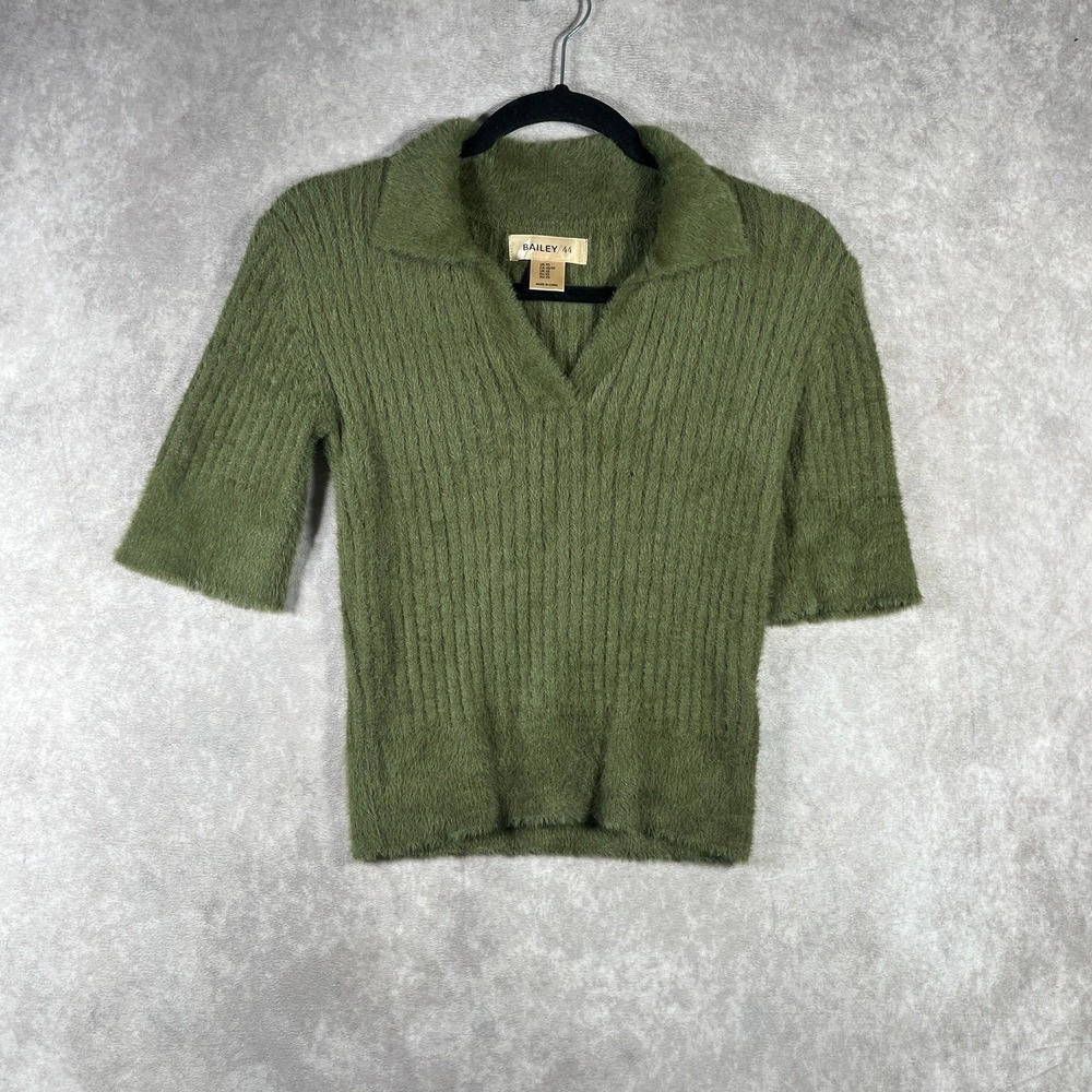 Bailey 44 Sweater Womens Size XS Green Rib Knit Fuzzy Short Sleeves Cropped